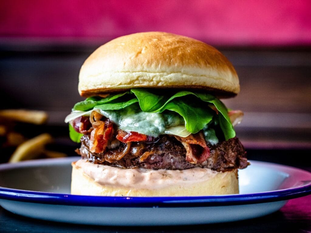 25 degrees blue cheese burger